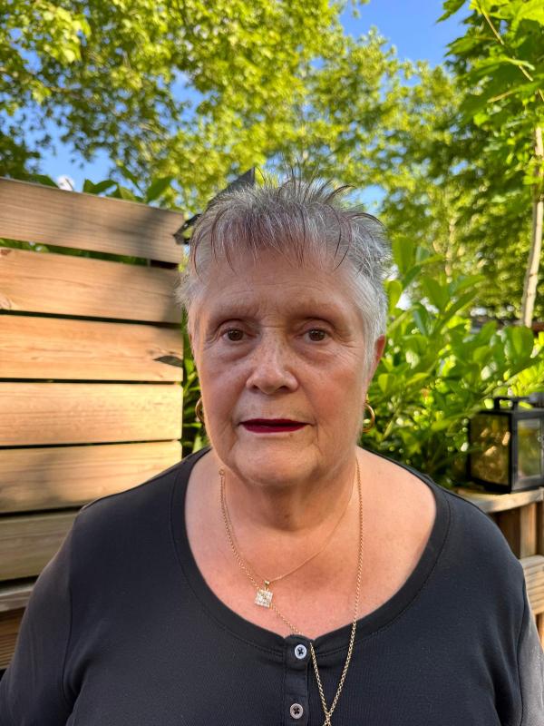 michelle 66 ans Dagneux