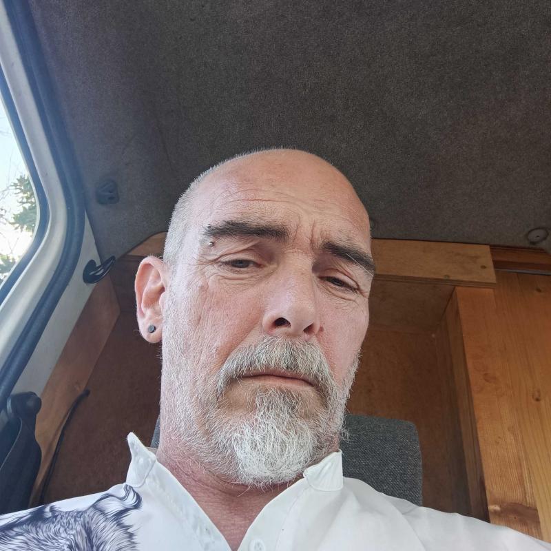 Nicolas 48 ans Saint Maixent l'École