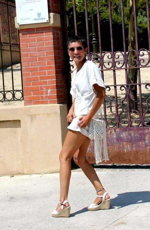 Edwige 49 ans Névian