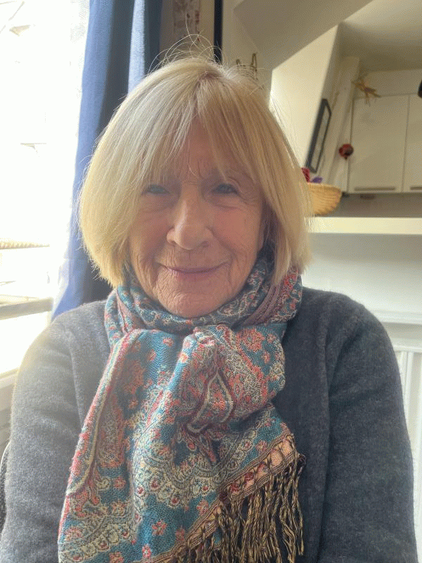 Alexandra 71 ans paris 9eme arrondissement