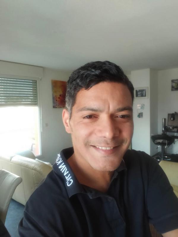 Jerem 48 ans Colmar