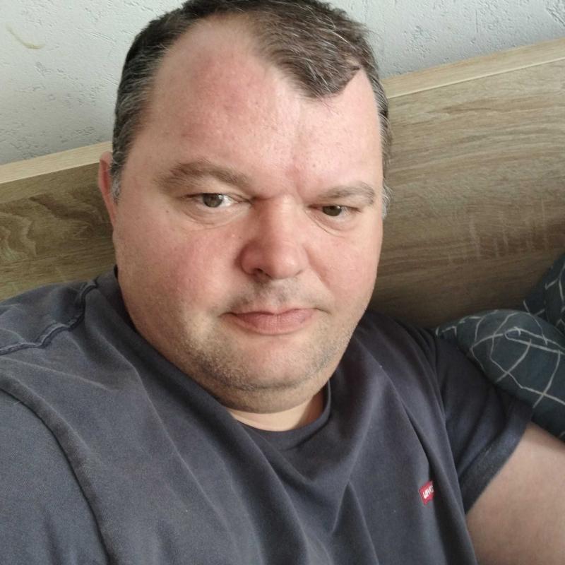 freddy 44 ans Carentan