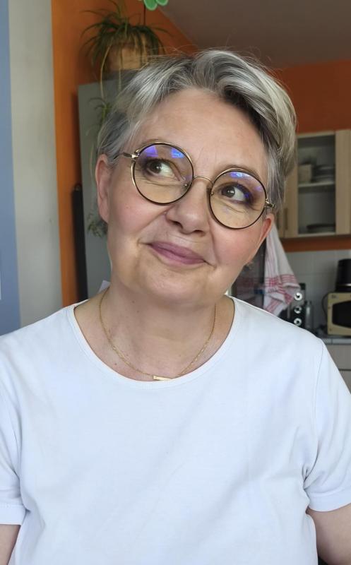 Sandra 53 ans Montfalcon