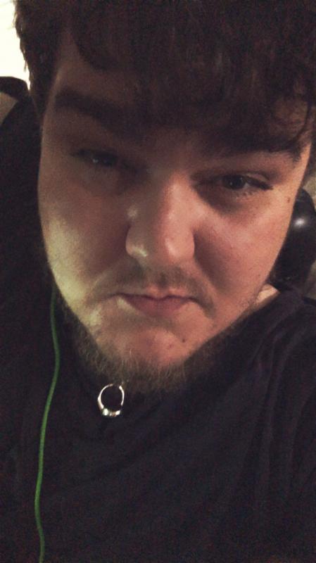 Simon 31 ans Reims