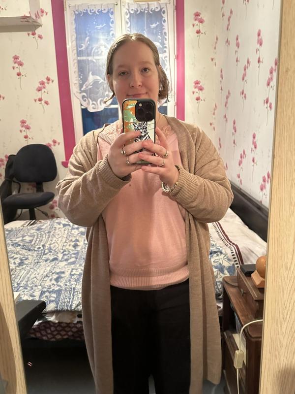 isabel 28 ans Gimouille