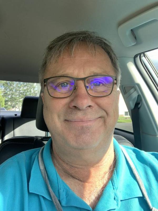 Alec 61 ans Metz