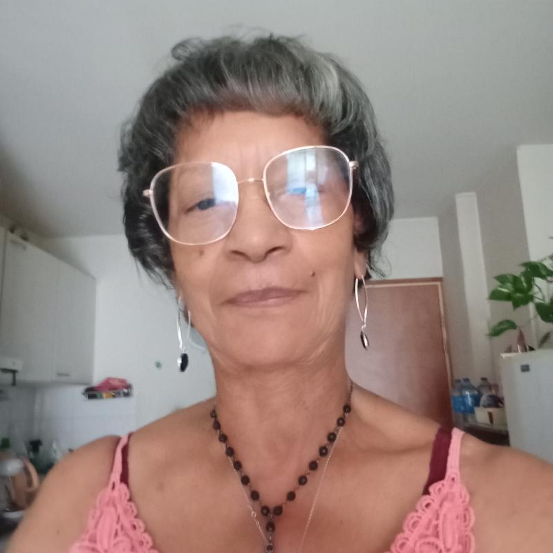 Noisette  73 ans Pierrelaye