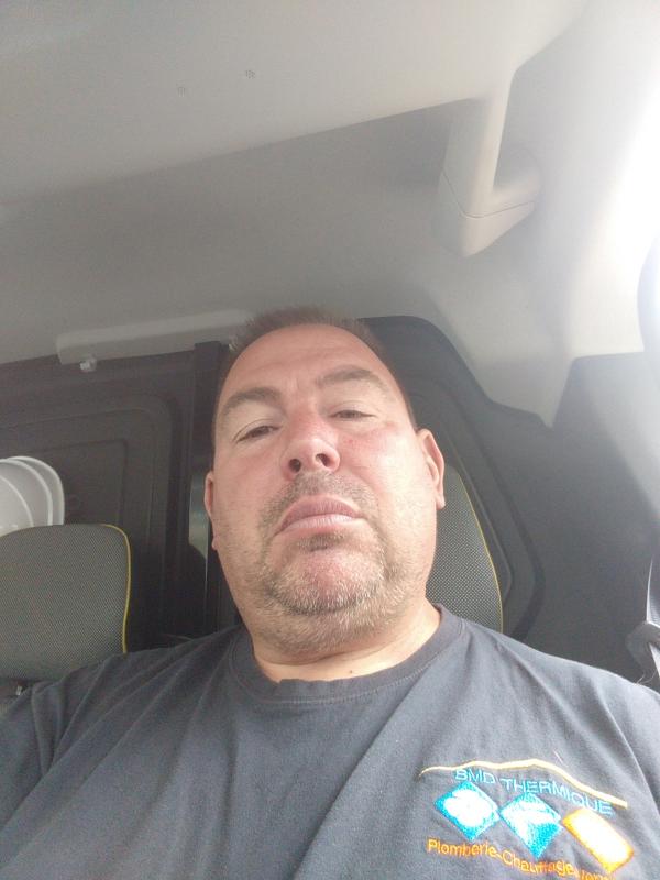 Fabien  47 ans Andeville