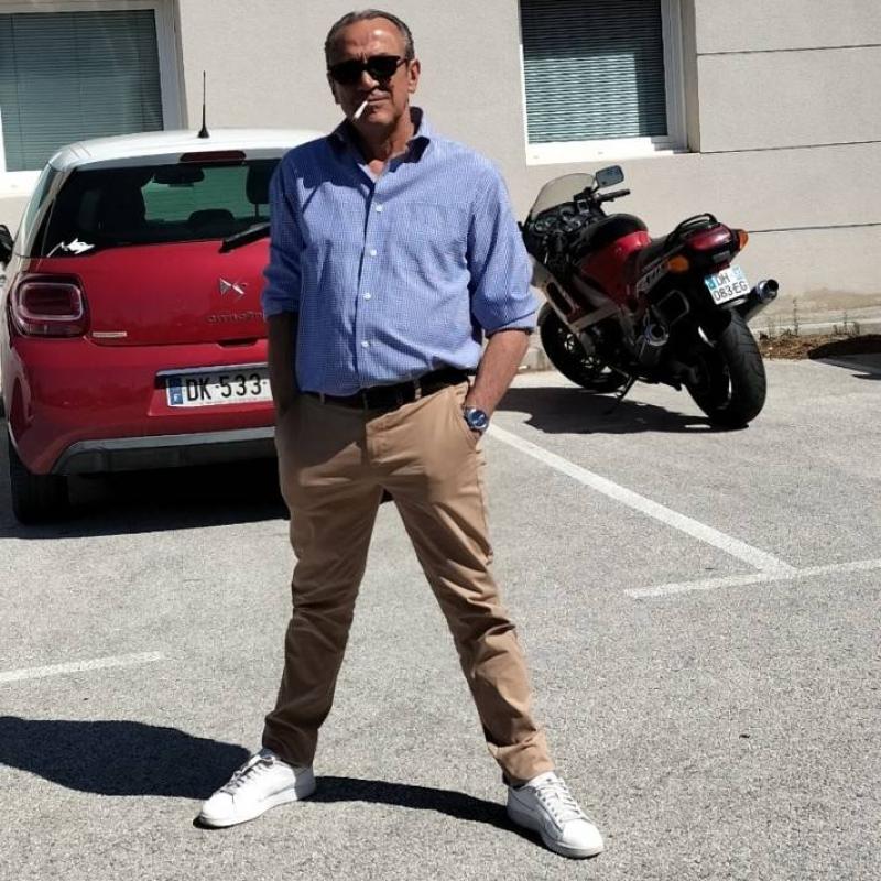 pablossito 47 ans La Farlède