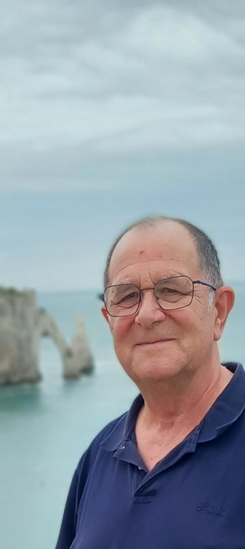 papou 71 ans Saint Quentin