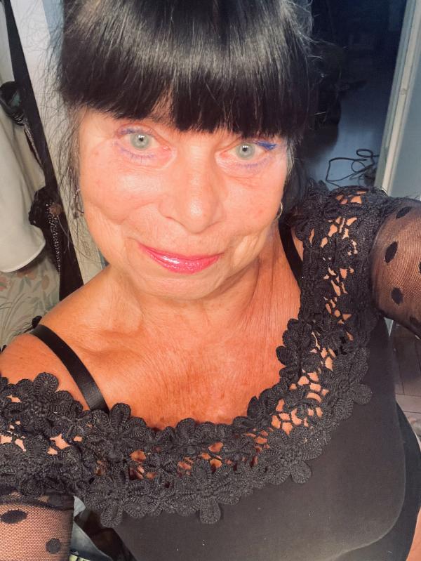 rebecca 66 ans Maisons Alfort