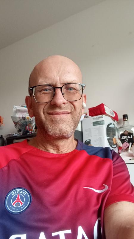Jean Paul OKRUTNY 52 ans Unieux