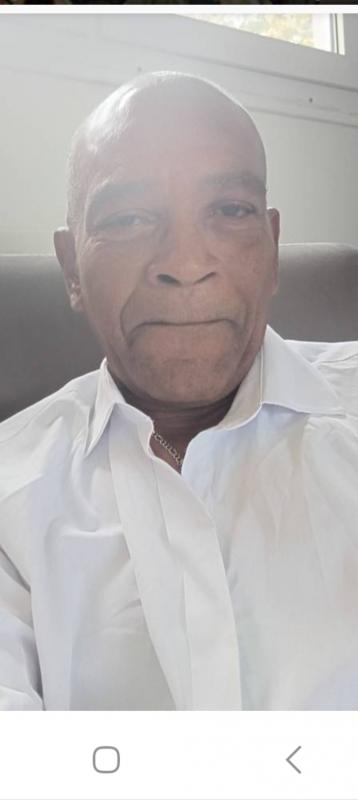Jean  65 ans Firminy
