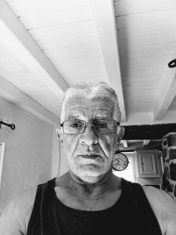 André  65 ans Juré