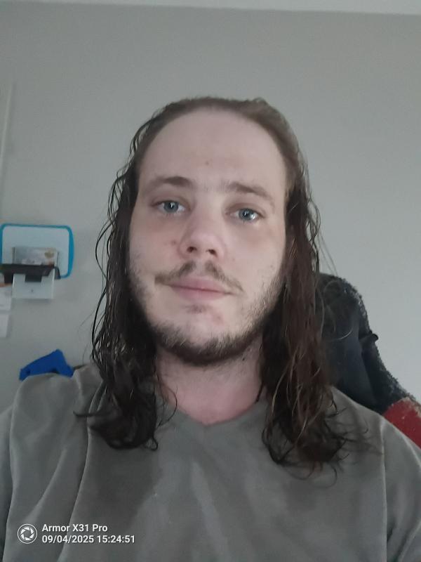 Morgan BARRIER  32 ans Ouzouer sur Loire