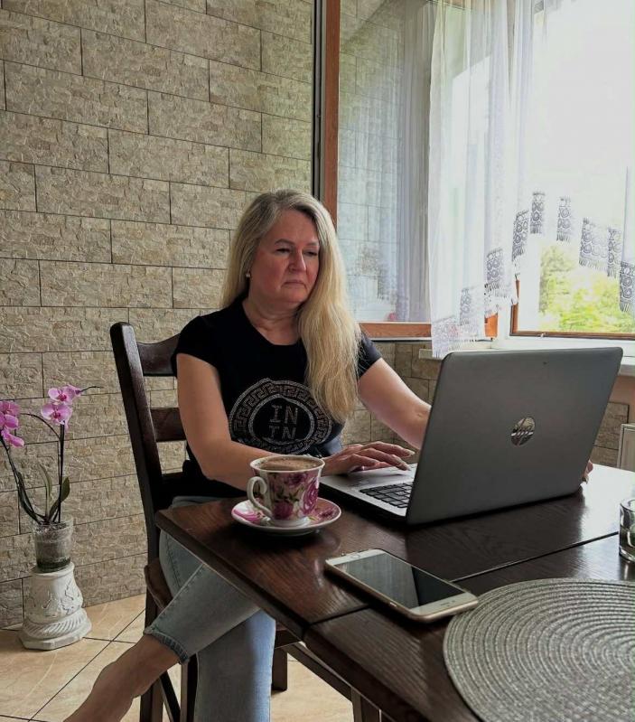 Dorine 56 ans Angers
