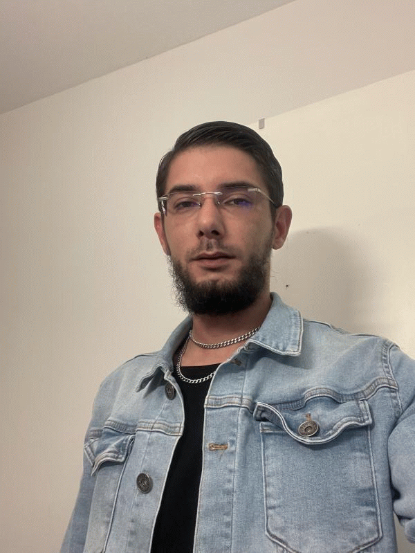 Matt  33 ans Le Mans