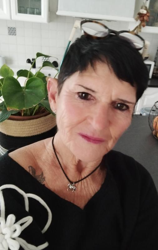 yolaine 67 ans Le Grau du Roi