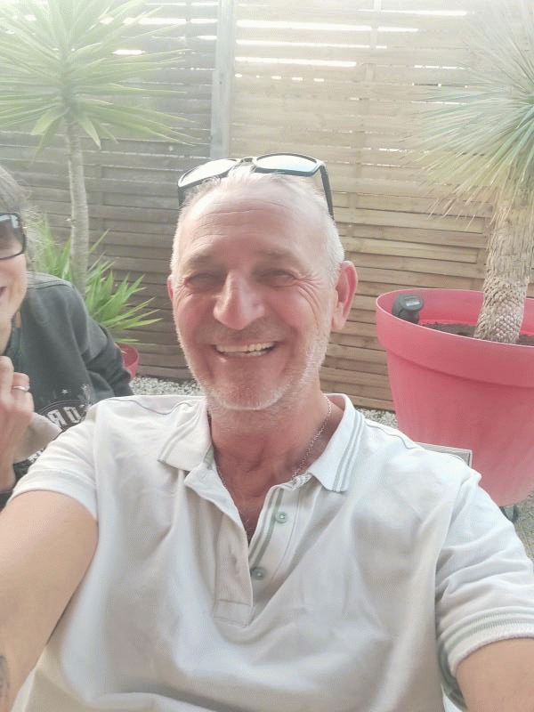 Thierry  61 ans Saint Michel Chef Chef