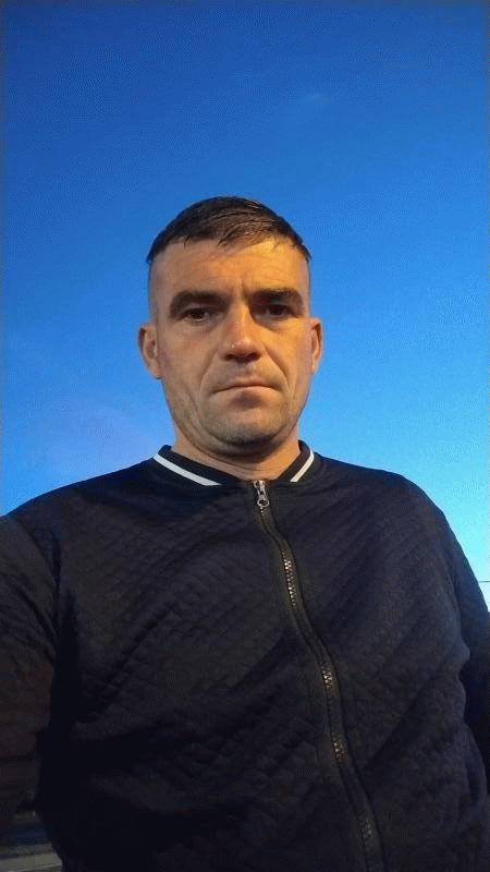 Nyjo 18 ans Saint Étienne de Montluc