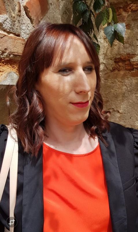 Hizia  42 ans Toulouse