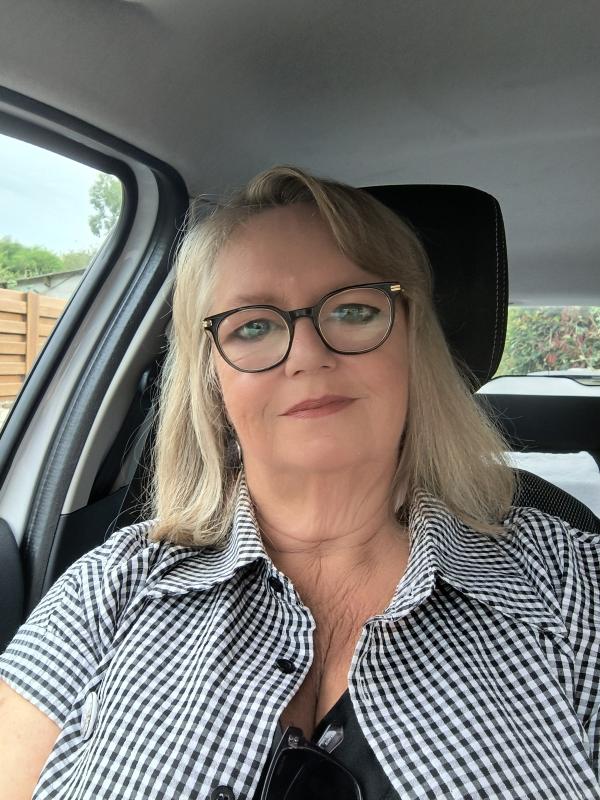 Jeanne  63 ans Plérin