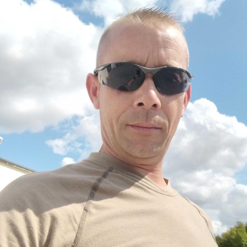 anthony 38 ans Somme Tourbe
