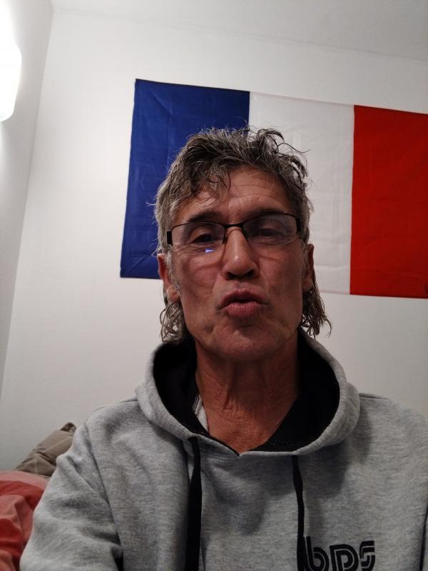 Patrick  58 ans Billère
