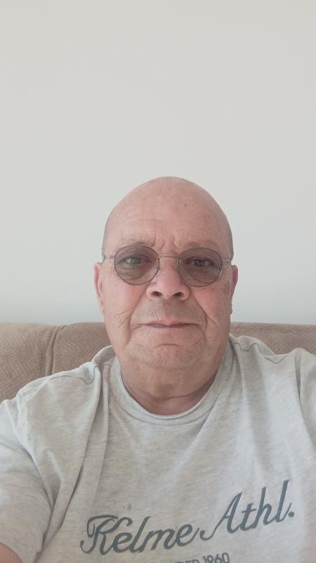 Calin  61 ans Saint Cyprien