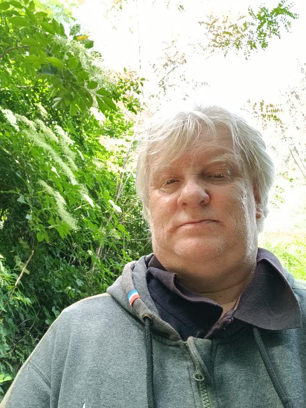 Jéjé  56 ans Fouquières lès Lens