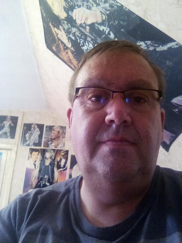 Etienne 47 ans Belfort