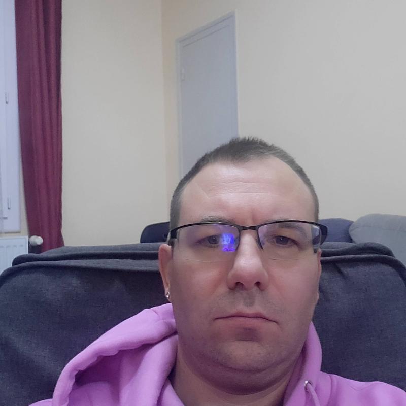 miki 41 ans Marolles les Braults