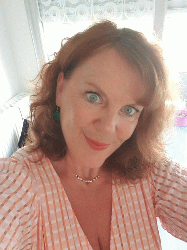 Annick  55 ans Épernay