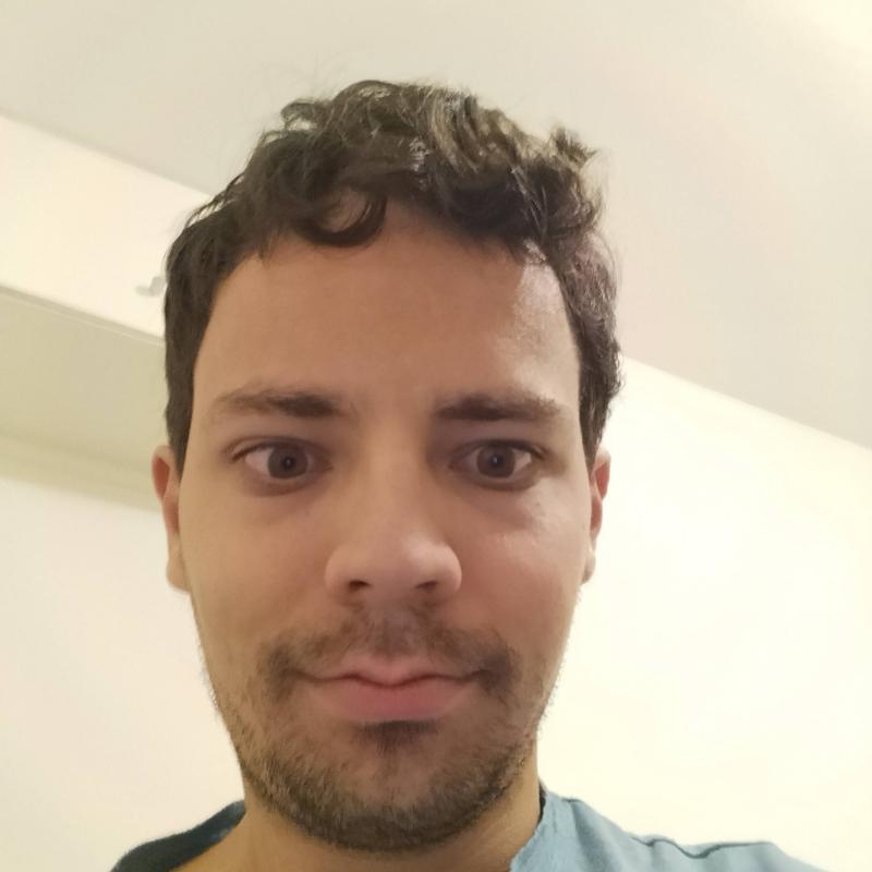 Armand 25 ans paris 20eme arrondissement