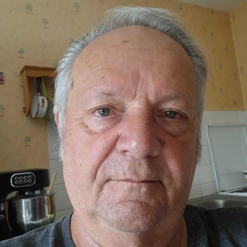 gilbert 72 ans Saint Marcellin