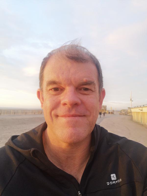 Laurent 54 ans Anneville sur Scie