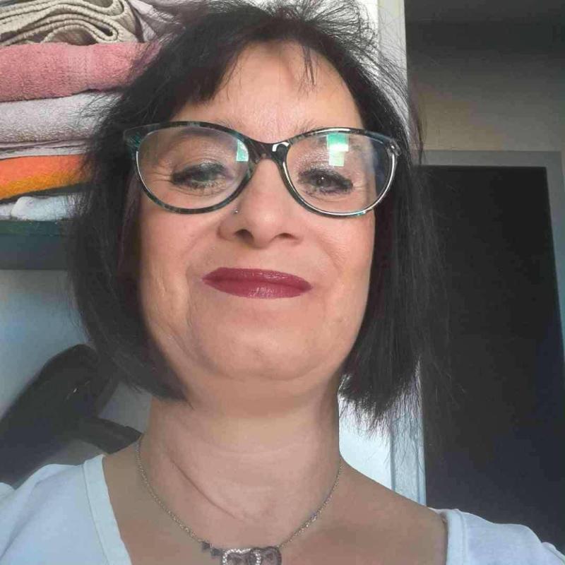 Aline gomez 55 ans Avignon