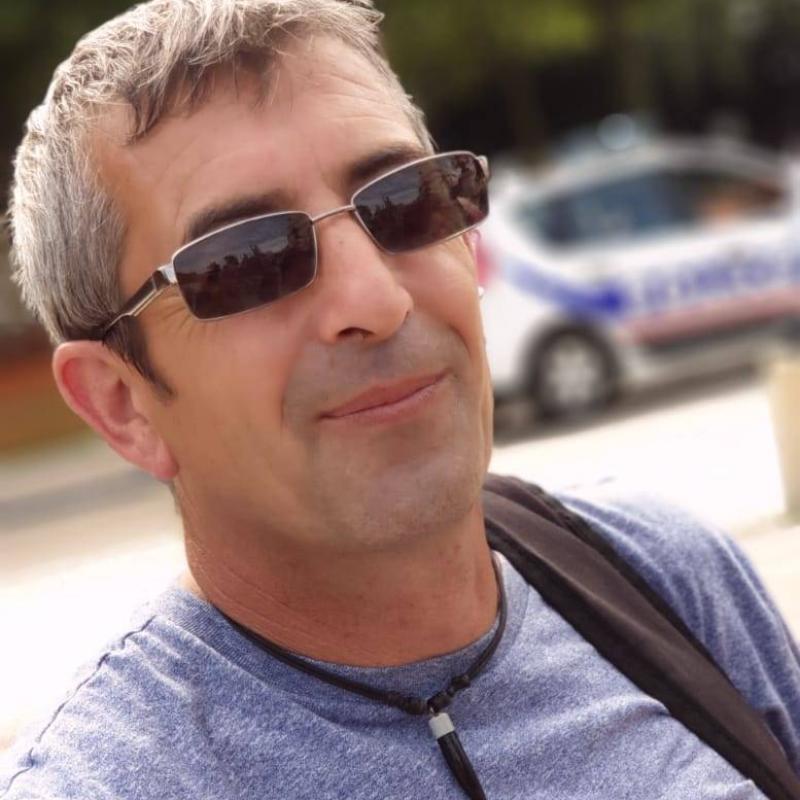 ben0904 53 ans Médis