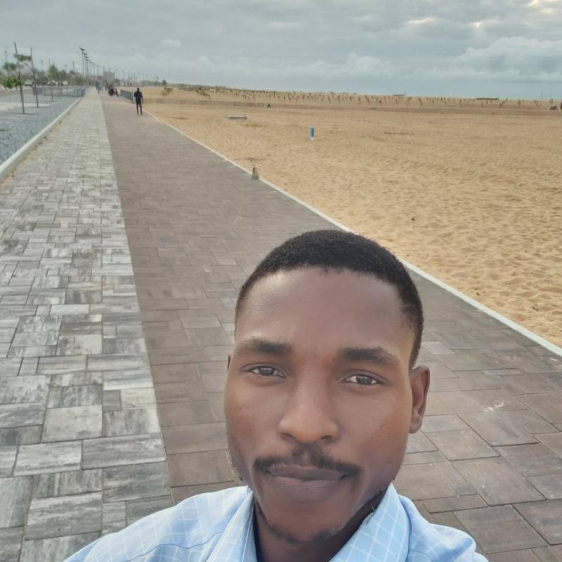 Carlos 26 ans Berlise