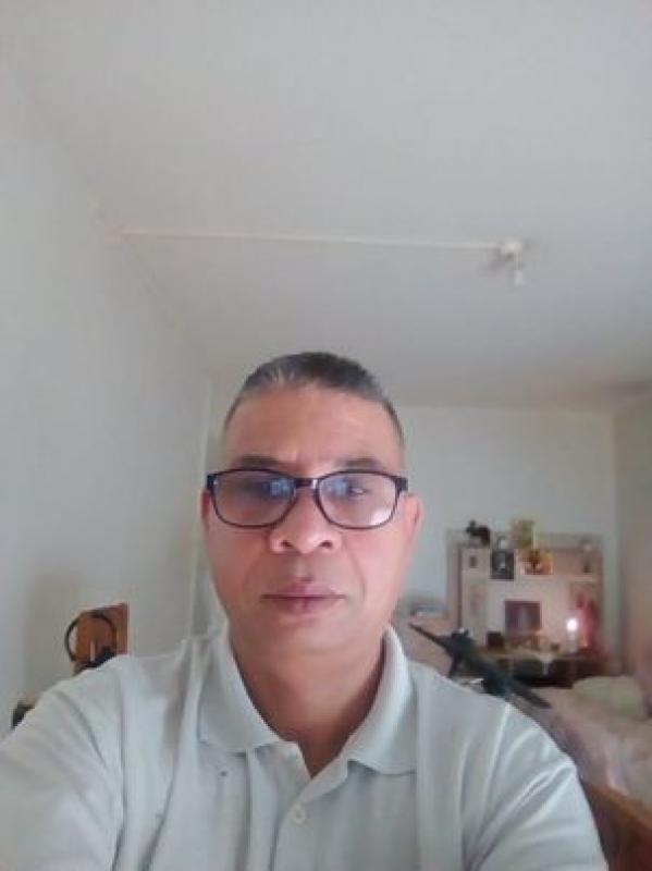 Mike  55 ans Agen