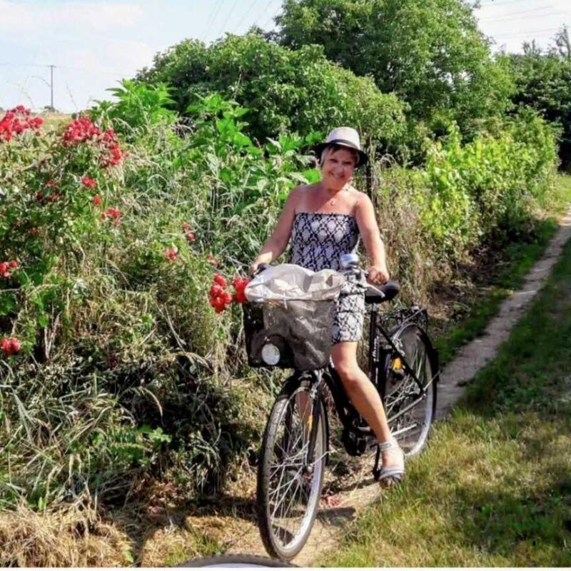 Martine 63 ans Arras