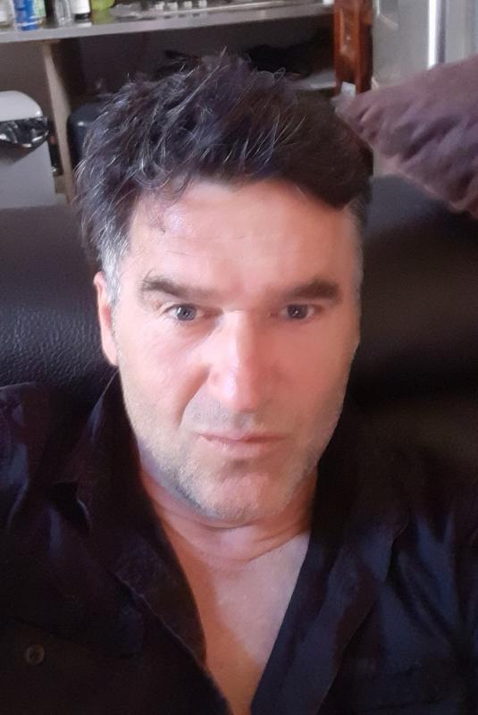Antoine  56 ans Châteauroux