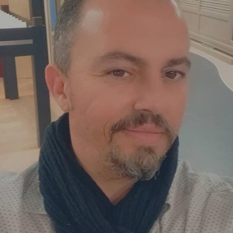 Jay 48 ans Saint Quentin