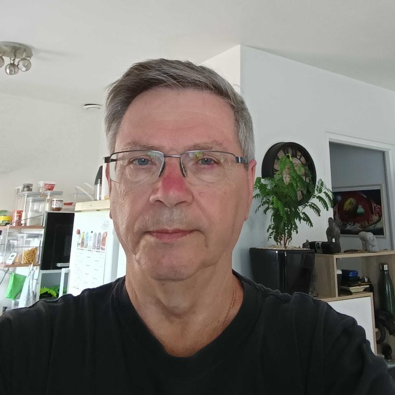 Tony 67 ans Gouesnach