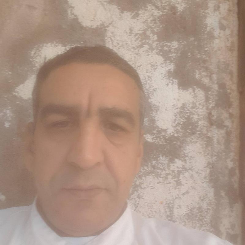 hamama abdel majid 45 ans Calvi
