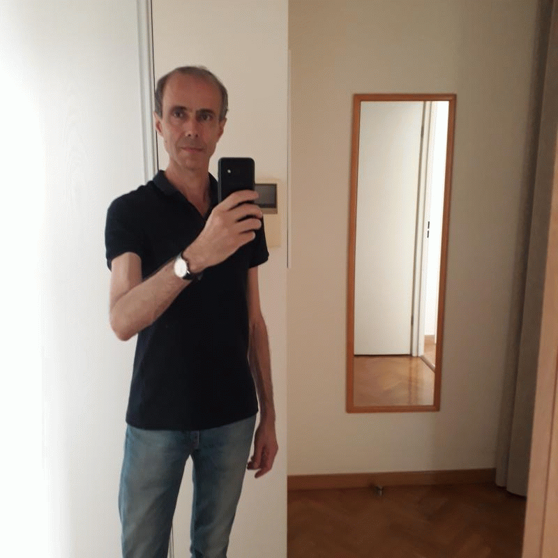 Léo 52 ans Paris