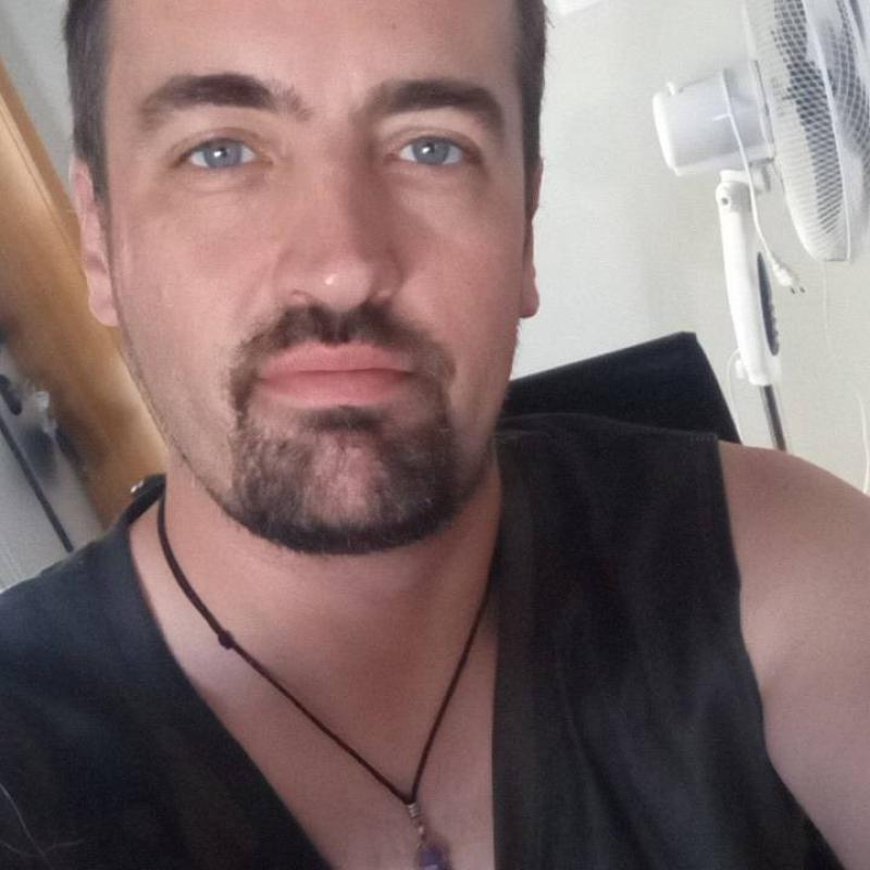 Thomas 42 ans Combles