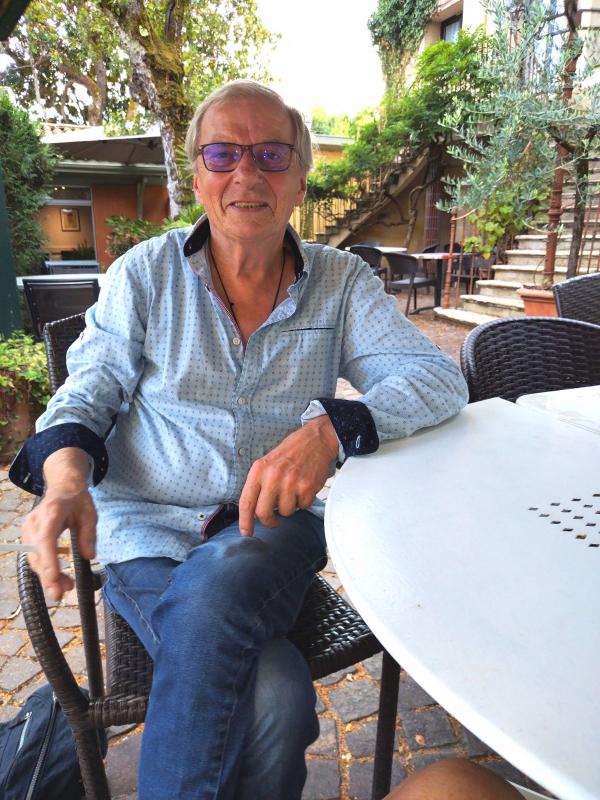 Michel 71 ans Civray
