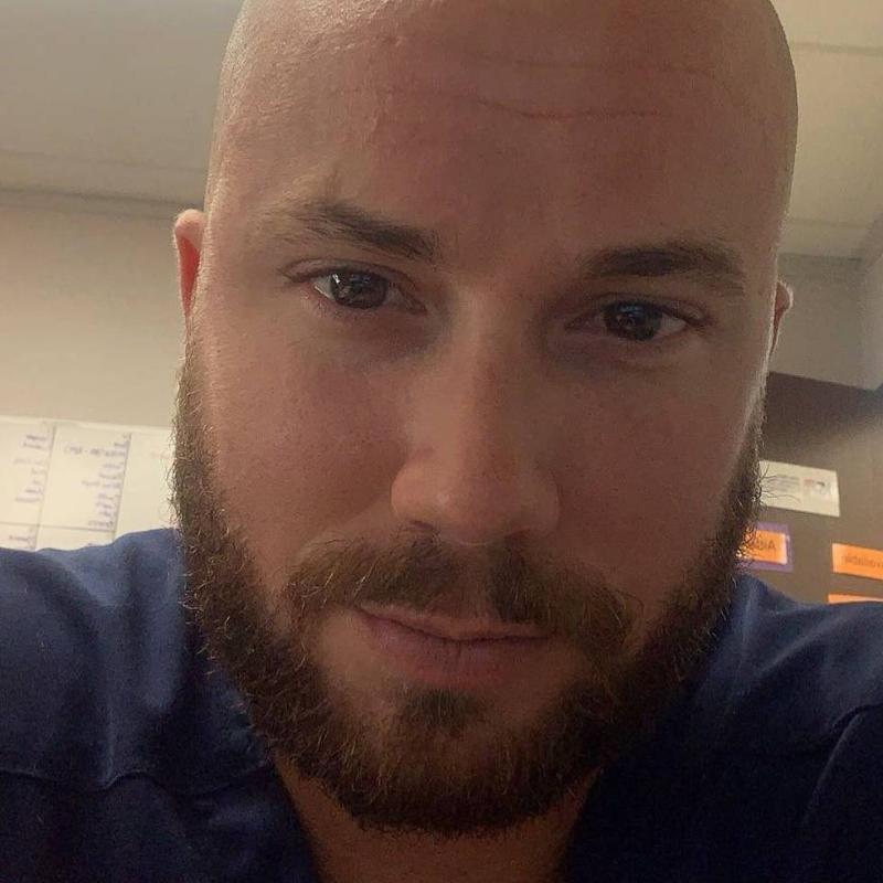 Julien 32 ans Amboise