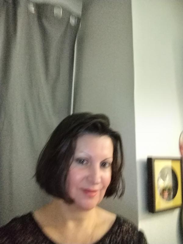 Elsa 52 ans Laval